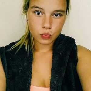 Meet your Posher, Brittney